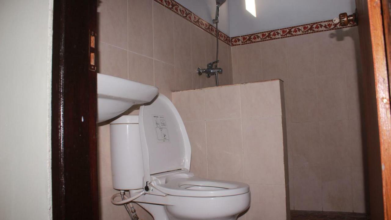 Tira Amed Homestay Exterior foto
